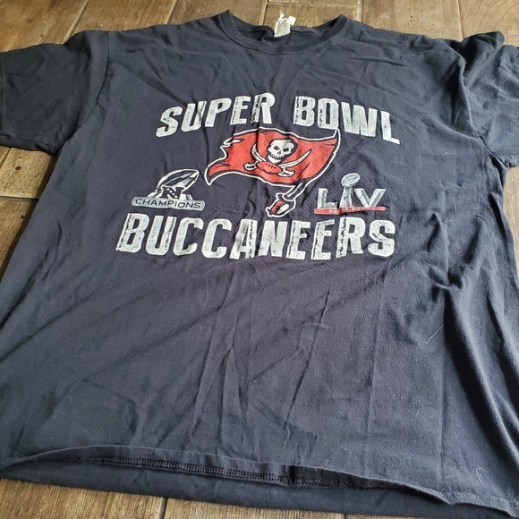 Tampa Bay Buccaneers Super Bowl LV Tee - Picture 2 of 3